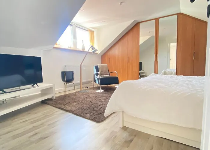 Maja Der Spreegarten * كوتبوس